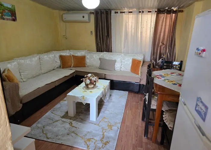 Apartment Garden Tirana